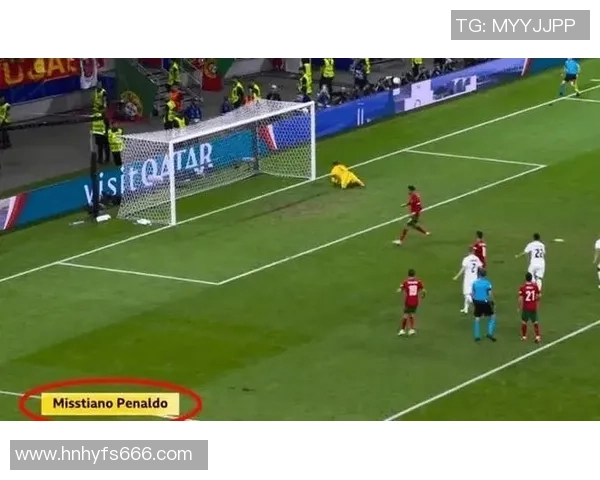 足球球星恶意犯规引发巨大争议裁判判罚与球迷反应成焦点